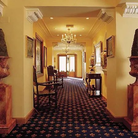 Hotel Zarauz Отель
